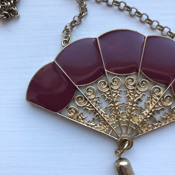 Vintage wine & gold peacock pendant necklace - Picture 3 of 8